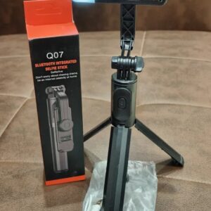 Q07 Selfie Stick Tripod with Fill Light & Bluetooth Remote – Foldable, 360° Rotation, 100cm Extendable Rod