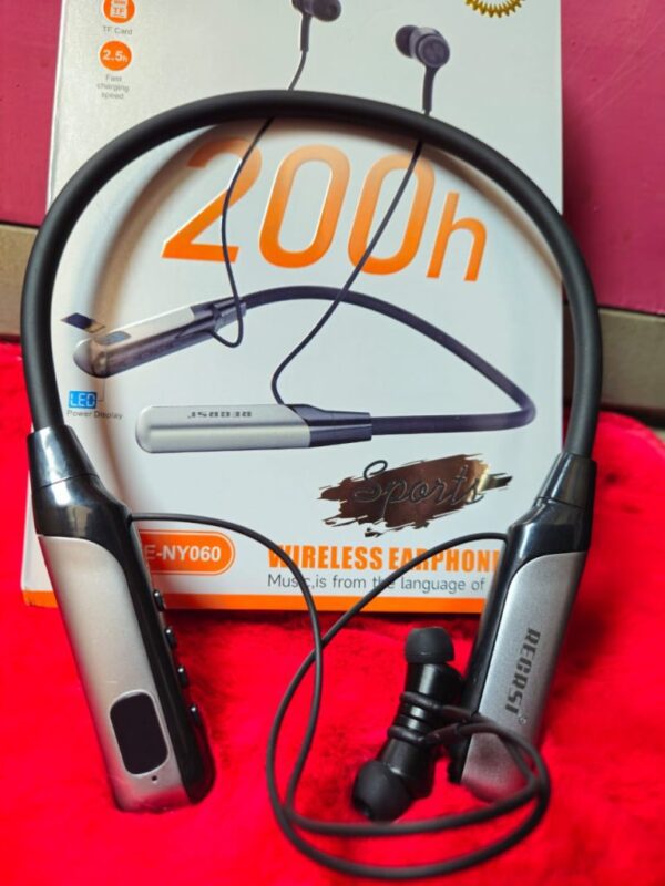Model: Recrsi RE-NY060 / RE-NY60 High-Quality Sound: Deep bass & crisp audio Bluetooth Connectivity: Seamless pairing with all devices Magnetic Earbuds: Tangle-free and easy to carry Long Battery Life: Perfect for extended use Comfortable Fit: Lightweight neckband design Color: Stylish and modern look